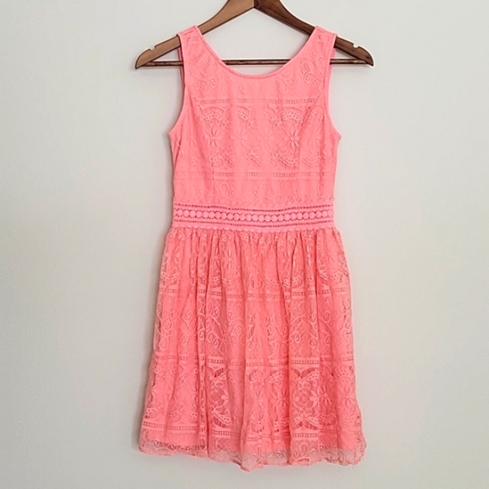 Forever 21 Lace Skater Dress size S Petite